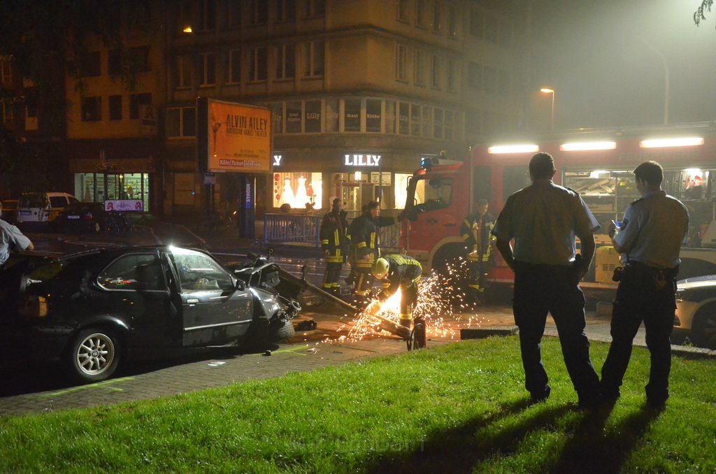 VU Pkw Koeln Neustadt Nord Hansaring Eberplatz P27.JPG